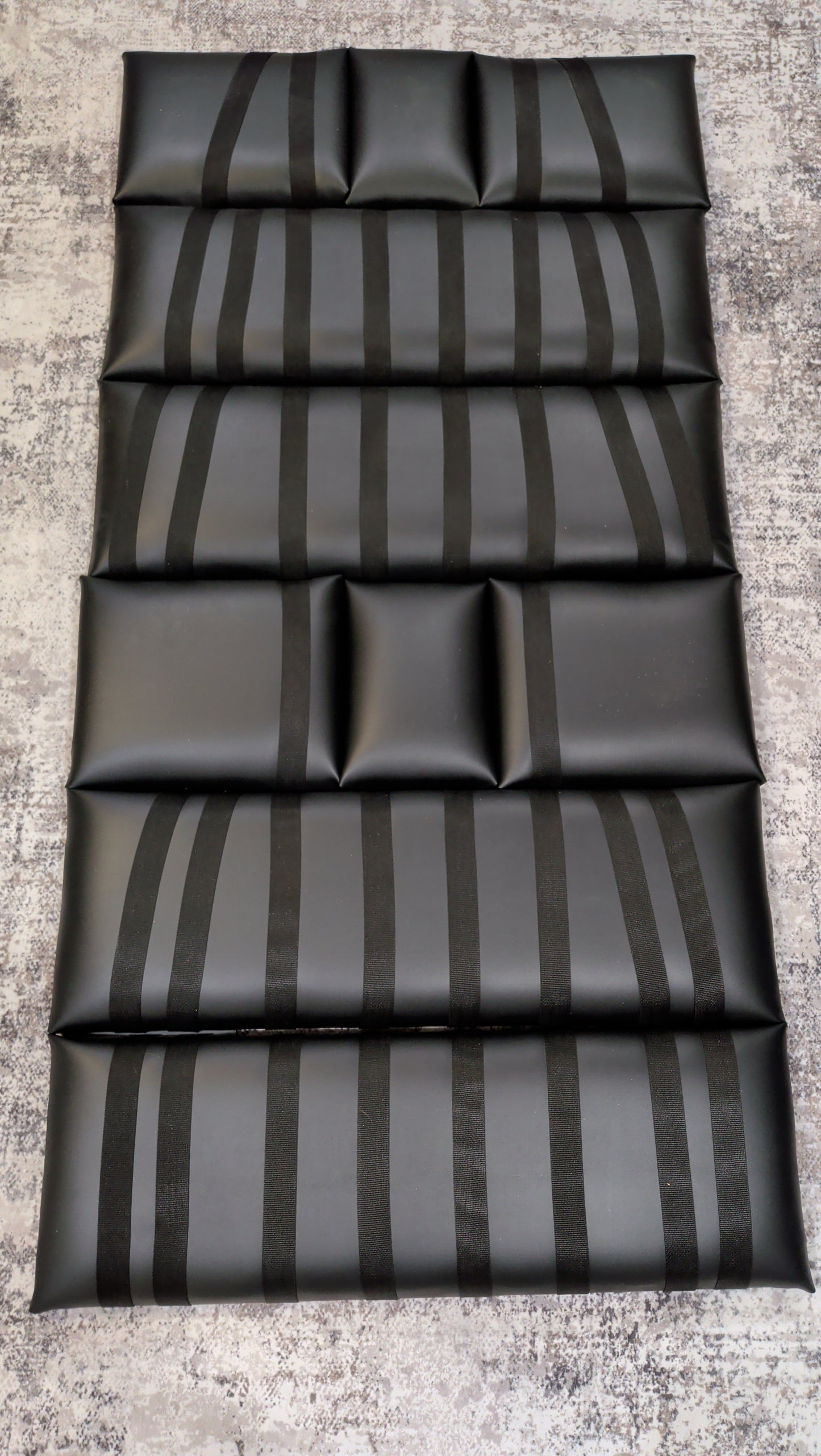 Bondage Table (Metal Cage)